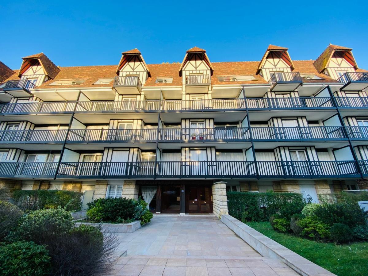 Le Petit Ecrin De Deauville Exterior photo
